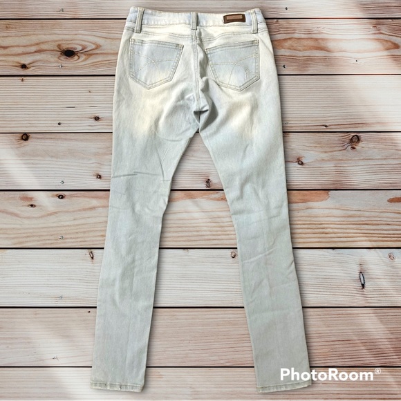 RED JEANS NYC | Light Wash Distressed Skinny Jeans - Picture 2 of 6